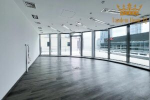 Biuro 144m2 z tarasem na ostatnim piętrze z widokiem – Wola Warszawa