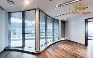 Biuro 144m2 z tarasem na ostatnim piętrze z widokiem – Wola Warszawa