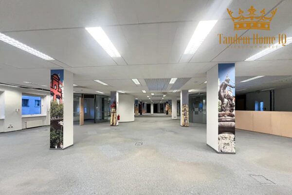 Do wynajęcia pow. 1200m2 na ostatnim piętrze w galerii – Dolny Mokotów