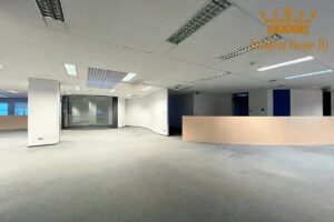 Do wynajęcia pow. 1200m2 na ostatnim piętrze w galerii – Dolny Mokotów