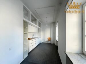 Do wynajęcia biuro 227,34 m2 w kamienicy, Nowy Świat, bez opłat wspólnych