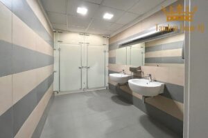 Na wynajem 150m2 biura na Mokotowie przy Galerii Mokotów z podziałem.