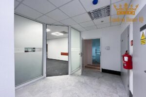 Na wynajem 150m2 biura na Mokotowie przy Galerii Mokotów z podziałem.