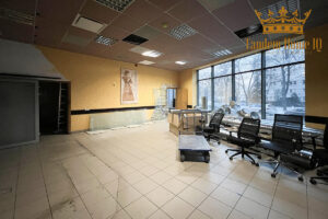 Na wynajem lokal pod gastro lub medycyne, 106m2 na Mokotowie, Wołoska