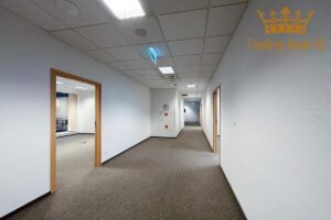 Na wynajem 1574m2 brutto, układ gabinetowy, biurowiec klasy A, Mokotów