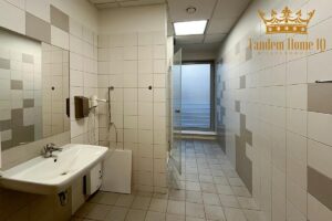 Duże biuro na 8 piętrze do wynajęcia w bardzo dobrym stanie – Mokotów
