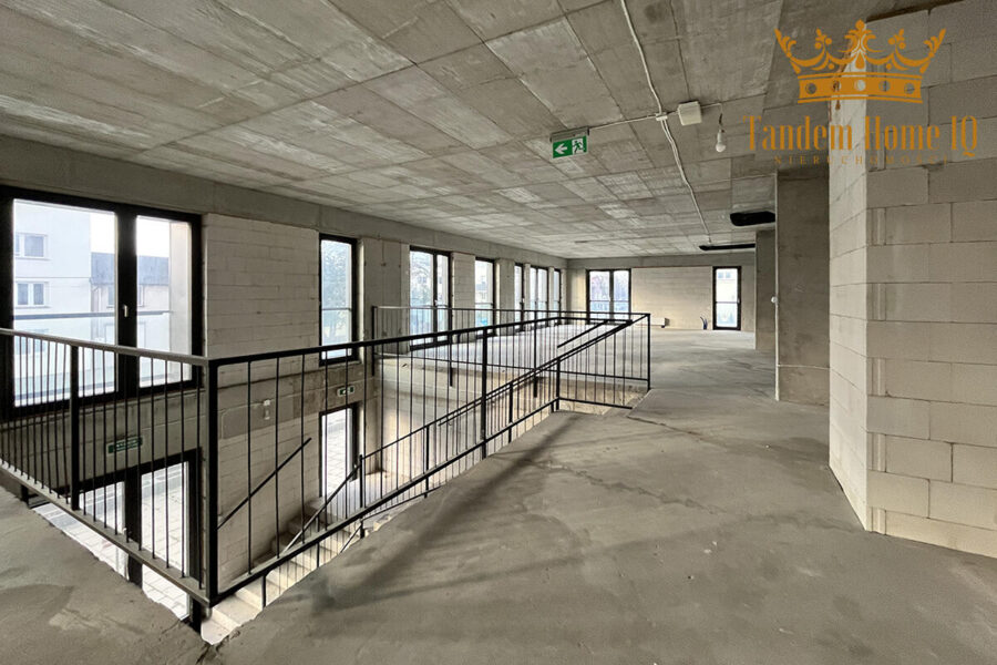 Do wynajęcia 595m2 na parterze i piętrze w Ursusie Niedzwiadek