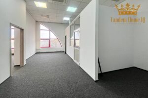 Do wynajęcia duże loftowe biuro w kamienicy – Muranów Powązki.