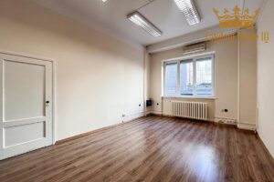 do wynajęcia 21m2 biura w kamienicy na Powiślu w budynku z windą