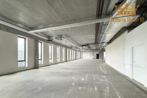 Wynajem lokal 605m2, parter, Puławska, samochody, handel, showroom