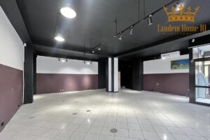 Lokal do wynajęcia 93m2, witryna, ruch pieszych, praga