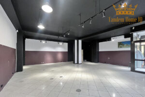 Lokal do wynajęcia 93m2, witryna, ruch pieszych, praga