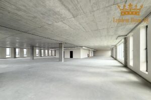 Wynajem lokal 640m2, pietro, Puławska, biuro, handel, showroom