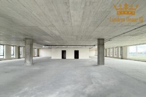 Wynajem lokal 640m2, pietro, Puławska, biuro, handel, showroom