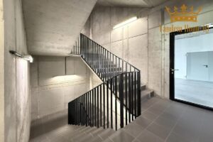 Wynajem lokal 420m2, pietro, Puławska, biuro, handel, showroom