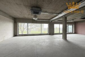 Na wynajem lokal 280m2, trasa Wilanów, pod dom, ogród i garaż