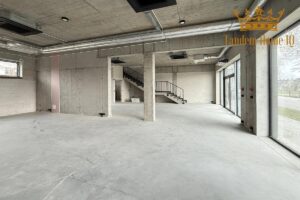 Na wynajem lokal 280m2, trasa Wilanów, pod dom, ogród i garaż