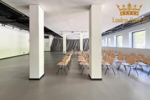 Na wynajem lokal 251m2 pod marki luksusowe, ścisłe centrum Warszawy