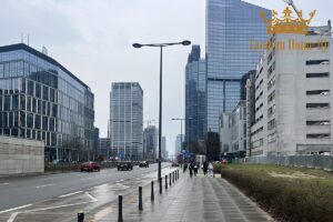 Do wynajęcia 86m2 przy Rondzie ONZ, Prosta pod kawiarnię, nowa budowa