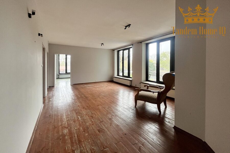 Do wynajęcia biuro 120m2 na piętrze blisko Arkadii, Forest, studio