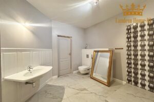 Do wynajęcia biuro 120m2 na piętrze blisko Arkadii, Forest, studio