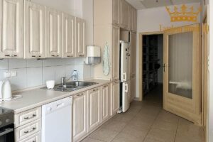 Do wynajęcia 127m2 biuro z osobnym wejściem z ogródkiem na Białołęce