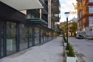 Do wynajęcia lokal handlowo-usługowy 51,44 m2 parter, witryna, Stalowa