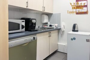 Do wynajecia lokal 96m2 niedaleko Placu Konstytucji w Śródmieściu