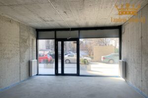 Do wynajecia lokal usługowy 69,8 m2 parter, witryna, Stalowa