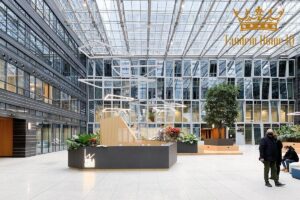 Do wynajęcia lokal handlowo usługowy lub biuro 150m2, witryna od patio