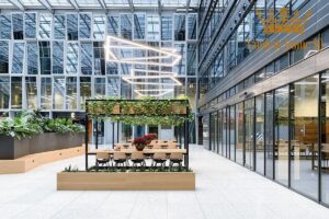 Do wynajęcia lokal handlowo usługowy lub biuro 150m2, witryna od patio