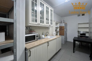 Do wynajęcia lokal 190m2, 3 poziomy, ogródek