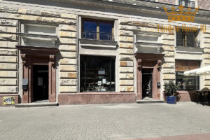 Do wynajęcia lokal 190m2, 3 poziomy, ogródek