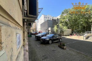 Do wynajęcia lokal 190m2, 3 poziomy, ogródek