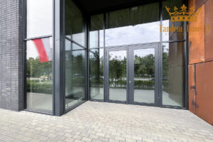 Do wynajęcia lokal 86m2, parter, praga południe, blisko Soho