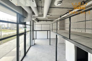 Do wynajęcia lokal usługowy 97,77m2 – Ursus Skorosze- wyremontowany