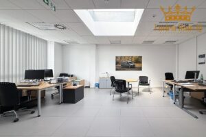Na wynajem magazyn 430m2, biuro 180m2 w kompleksie biznesowym Włochy
