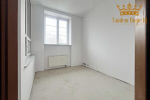 Na wynajem magazyn z biurem, razem 171m2 Białołęka, Białołęcka
