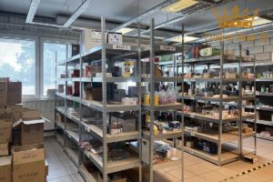 Do wynajęcia magazyn 556m2 , parter budynku ocieplanego – Białołęka