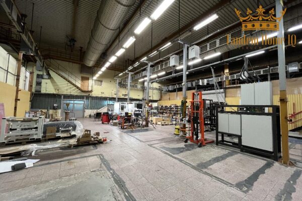 Magazyn ogrzewany 437m2 – produkcja, składowanie – Bielany – wynajem